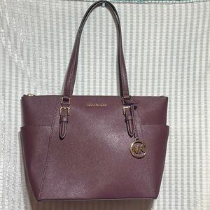 MICHAEL KORS Charlotte Large Saffiano Leather Top-Zip Tote Bag